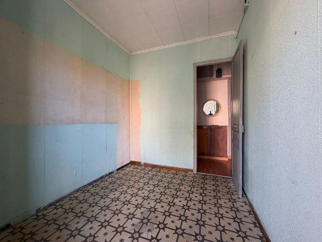 Piso en venta en calle De la Independència, Barcelona, de 75 m² 3 habitaciones por 295.000