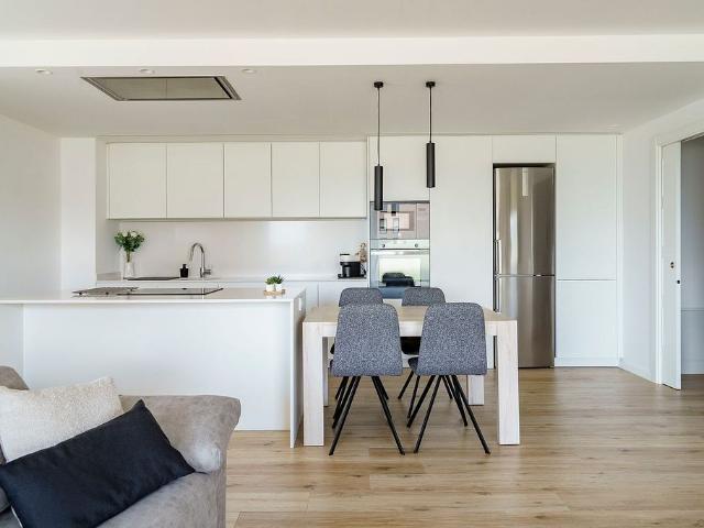 Piso en venta en calle De la Indústria, Vic, de 94 m² 3 habitaciones por 290.000