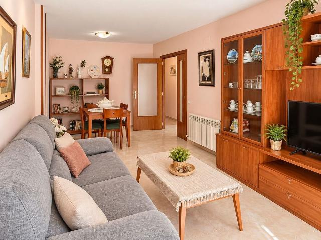 Piso en venta en calle De la Indústria, Artés, de 73 m² 3 habitaciones por 179.000