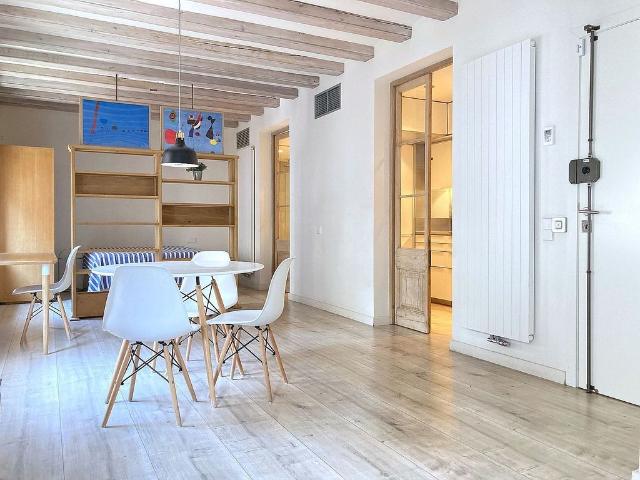 Piso en venta en calle De la Junta de Comerç, Barcelona, de 44 m² 1 habitación por 345.000