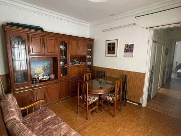 Piso en venta en calle De la Junta de Comerç, Barcelona, de 143 m² 6 habitaciones por 397.900