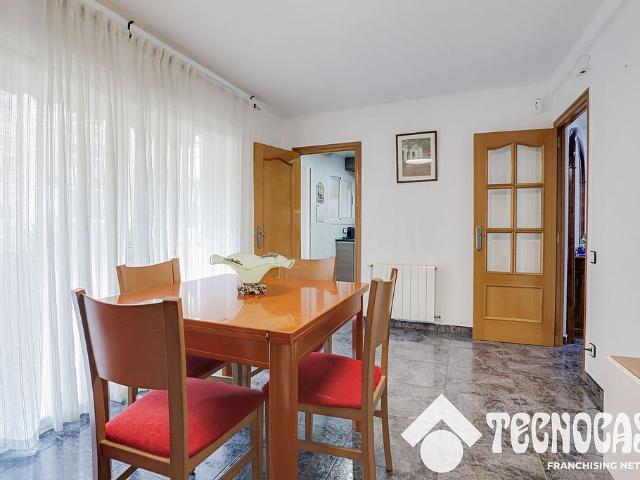 Piso en venta en calle De la Plana de Can Bertran, Rubí, de 80 m² 3 habitaciones por 245.000