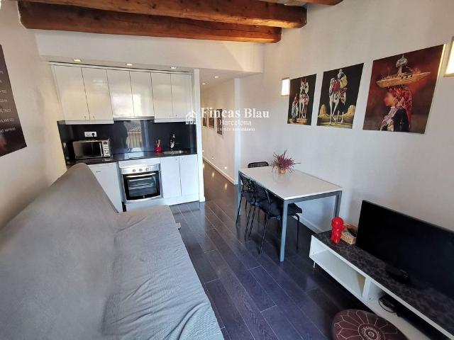 Piso en venta en calle De la Portaferrissa, Barcelona, de 100 m² 4 habitaciones por 445.000