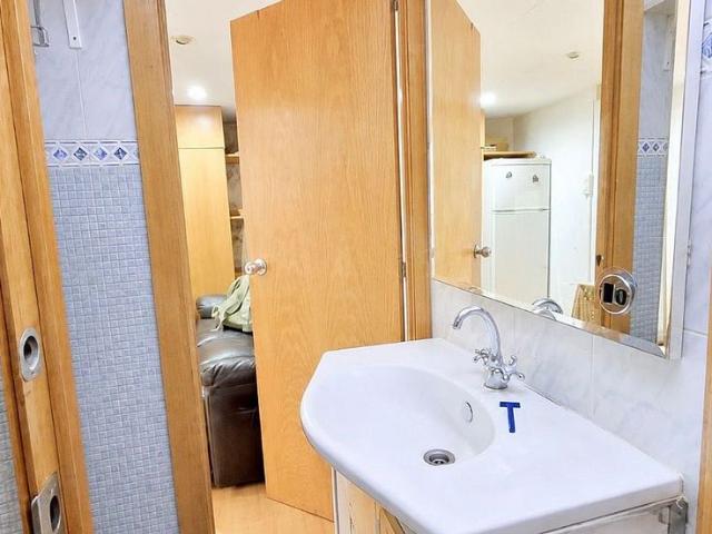 Piso en venta en calle De la Portaferrissa, Barcelona, de 50 m² 2 habitaciones por 186.000