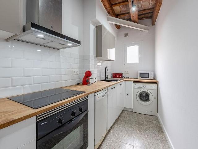 Piso en venta en calle De la Princesa, Barcelona, de 74 m² 2 habitaciones por 530.000