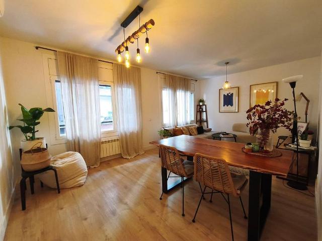 Piso en venta en calle De la Providència, Barcelona, de 73 m² 3 habitaciones por 530.000