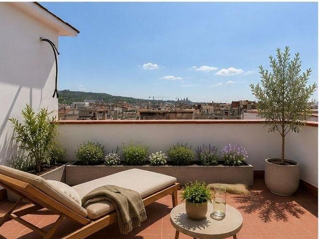 Piso en venta en calle De la Riera Baixa, Barcelona, de 75 m² 3 habitaciones por 475.000