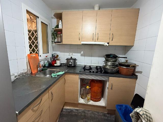 Piso en venta en calle De la Riereta, Barcelona, de 60 m² 2 habitaciones por 215.000