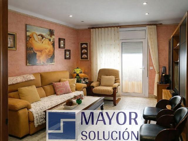 Piso en venta en calle De la Roqueta, Ullà, de 81 m² 3 habitaciones por 72.000