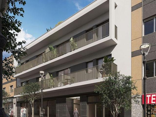 Piso en venta en calle De la Salut, Badalona, de 64 m² 2 habitaciones por 278.300