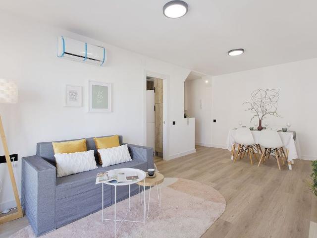 Piso en venta en calle De la Selva, Badalona, de 60 m² 3 habitaciones por 250.000