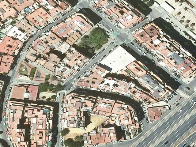 Piso en venta en calle De la Selva, Badalona, de 62 m² 1 habitación por 141.000