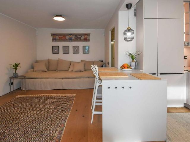 Piso en venta en calle De la Sèquia, Girona, de 99 m² 3 habitaciones por 450.000