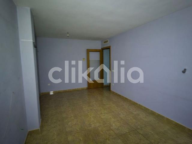 Piso en venta en calle De la Terra Alta, Sant Carles de la Ràpita, de 111 m² 3 habitaciones por 129.000