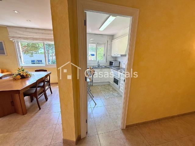 Piso en venta en calle De la Torre Mora, Pals, de 87 m² 3 habitaciones por 450.000