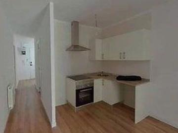 Piso en venta en calle De la Torre Dulac, Barcelona, de 65 m² 2 habitaciones por 213.000