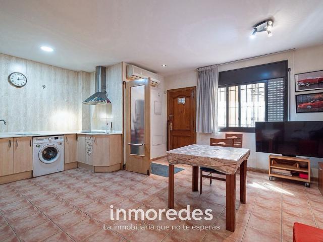 Piso en venta en calle De L'albareda, Hospitalet de Llobregat, L´, de 53 m² 2 habitaciones por 175.000