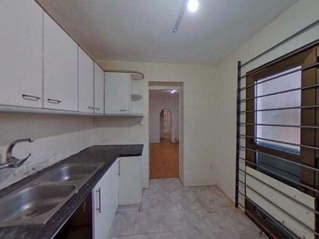 Piso en venta en calle De L'alhambra, Castelldefels, de 86 m² 4 habitaciones por 200.000