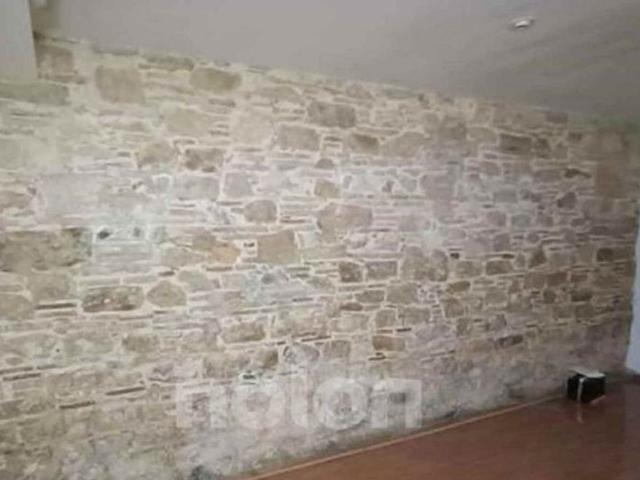 Piso en venta en calle De L'argenter, Barcelona, de 132 m² 5 habitaciones por 199.000