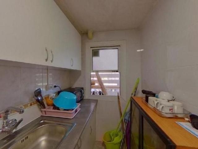 Piso en venta en calle De Lavínia, Hospitalet de Llobregat, L´, de 46 m² 3 habitaciones por 116.205