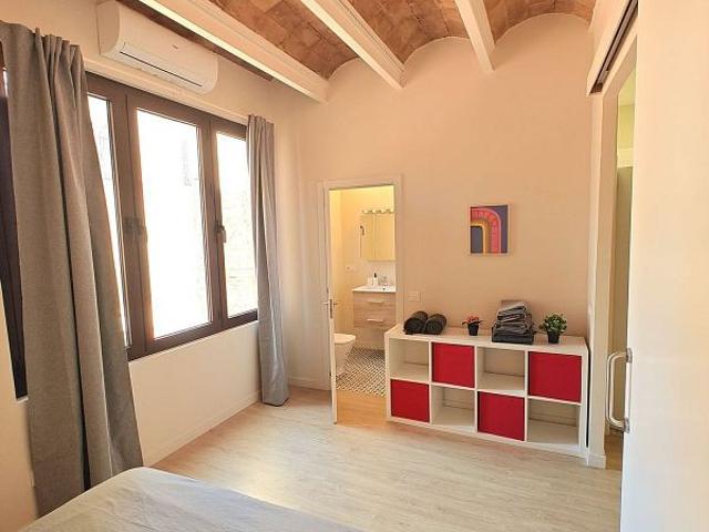 Piso en venta en calle De Leiva, Barcelona, de 40 m² 2 habitaciones por 325.000