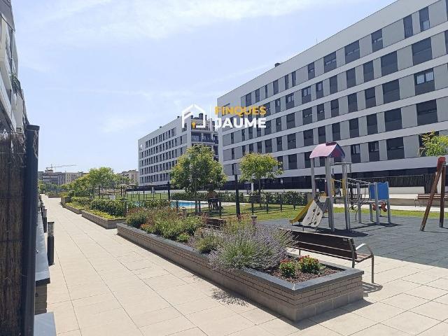 Piso en venta en calle De L'enginyer Santi Companys, Lleida, de 140 m² 3 habitaciones por 365.000