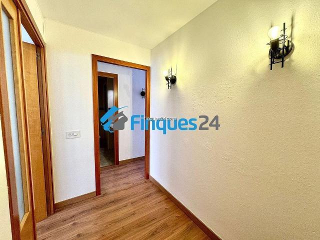 Piso en venta en calle De Les Tortonyes, Manresa, de 96 m² 4 habitaciones por 259.000