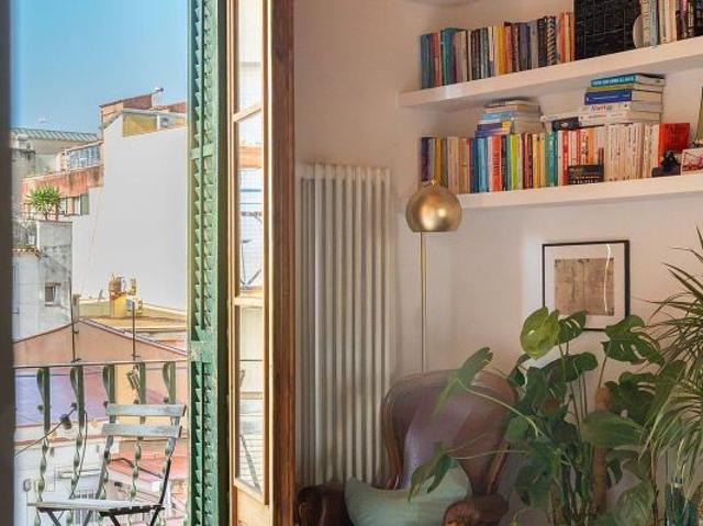 Piso en venta en calle De Les Guilleries, Barcelona, de 76 m² 2 habitaciones por 560.000