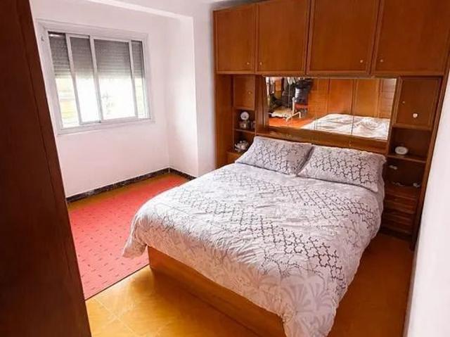 Piso en venta en calle De Les Mimoses, Hospitalet de Llobregat, L´, de 60 m² 3 habitaciones por 175.000