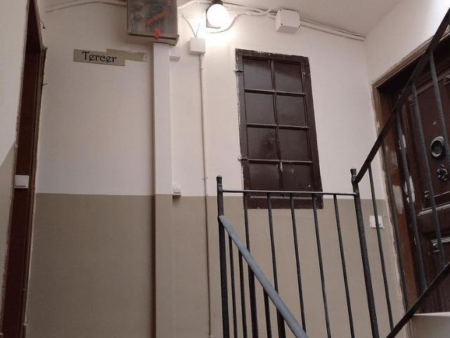 Piso en venta en calle De Les Pedreres, Barcelona, de 66 m² 2 habitaciones por 230.000