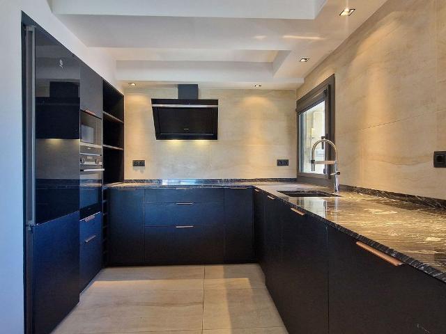 Piso en venta en calle De L'escar, Barcelona, de 87 m² 2 habitaciones por 660.000