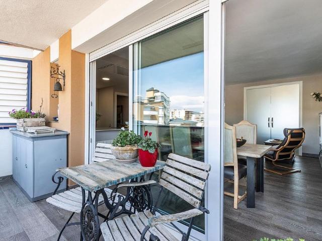 Piso en venta en calle De L'escola Pia, Sabadell, de 105 m² 3 habitaciones por 480.000