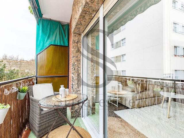 Piso en venta en paseo De Fabra i Puig, Barcelona, de 85 m² 4 habitaciones por 385.000
