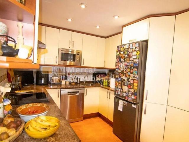 Piso en venta en calle De Lepant, Barcelona, de 68 m² 3 habitaciones por 430.000