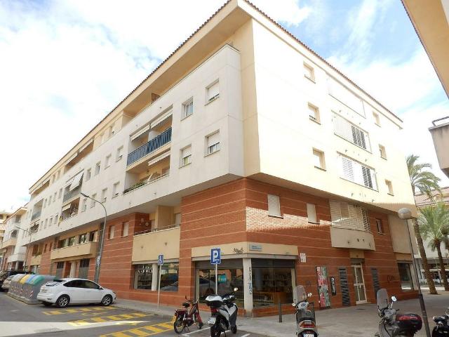 Piso en venta en calle De Lluís Companys, Sant Pere de Ribes, de 86 m² 3 habitaciones por 148.700