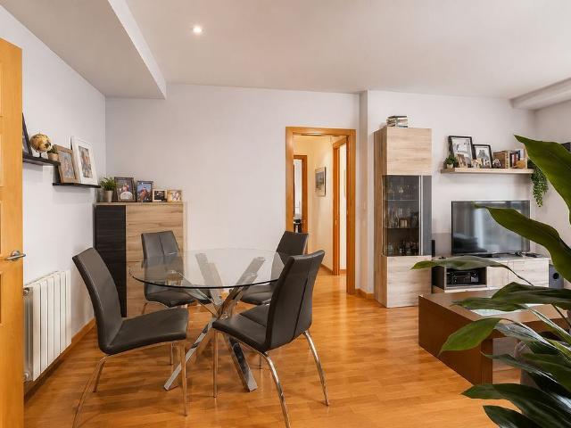 Piso en venta en calle De Los Castillejos, Barcelona, de 49 m² 2 habitaciones por 330.000