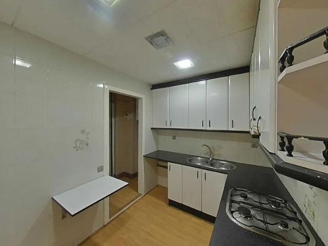 Piso en venta en calle De Lope de Vega, Barcelona, de 70 m² 3 habitaciones por 362.000