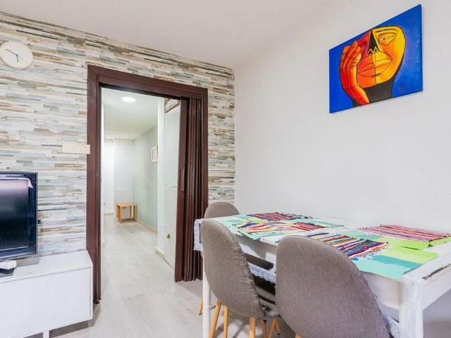 Piso en venta en calle De Lope de Vega, Barcelona, de 72 m² 3 habitaciones por 379.000