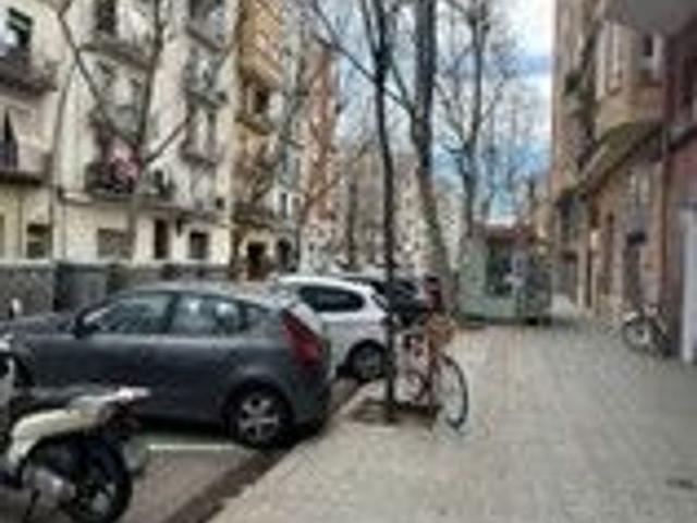 Piso en venta en calle De Lope de Vega, Barcelona, de 74 m² 1 habitación por 362.000
