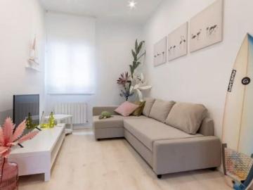 Piso en venta en calle De Lorena, Barcelona, de 59 m² 3 habitaciones por 255.000