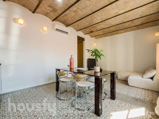 Piso en venta en calle De Puigmartí, Barcelona, de 83 m² 2 habitaciones por 620.000