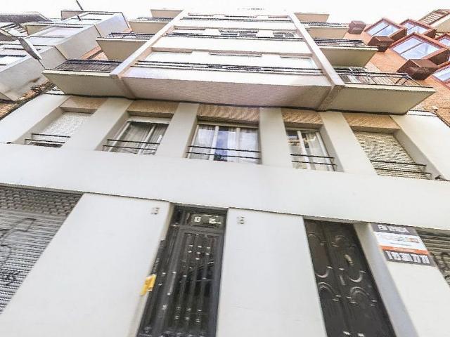 Piso en venta en calle De Pujol, Barcelona, de 76 m² 1 habitación por 520.000