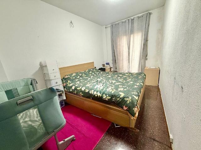 Piso en venta en calle De Pujades, Barcelona, de 90 m² 3 habitaciones por 429.000