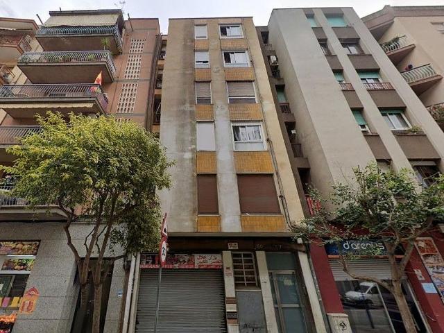 Piso en venta en calle De Pablo Picasso, Mataró, de 48 m² 1 habitación por 74.000