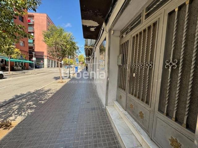 Piso en venta en calle De Pablo Picasso, Mataró, de 80 m² 3 habitaciones por 119.000