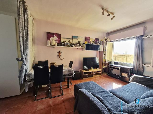 Piso en venta en calle De Padilla, Barcelona, de 70 m² 3 habitaciones por 359.000