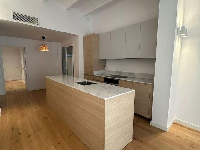 Piso en venta en calle De Pàdua, Barcelona, de 98 m² 3 habitaciones por 625.000