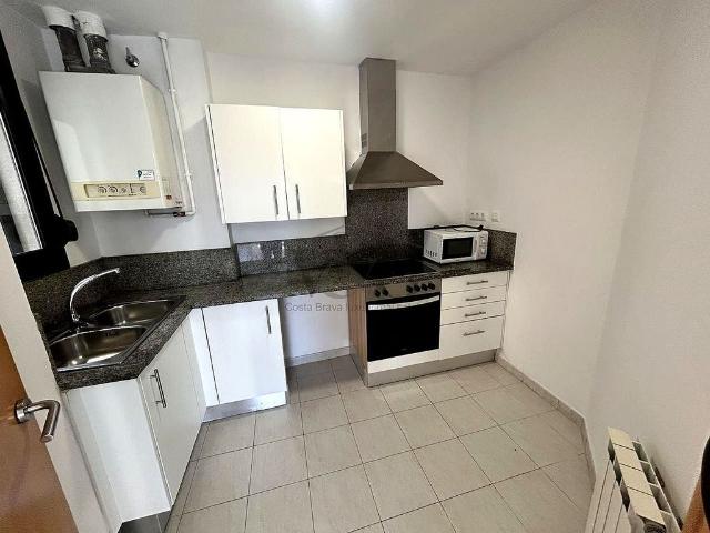 Piso en venta en calle De Palamós, Palafrugell, de 88 m² 2 habitaciones por 190.000
