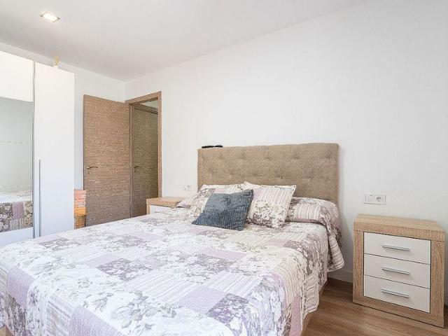 Piso en venta en calle De Pau Font de Rubinat, Reus, de 100 m² 4 habitaciones por 189.800