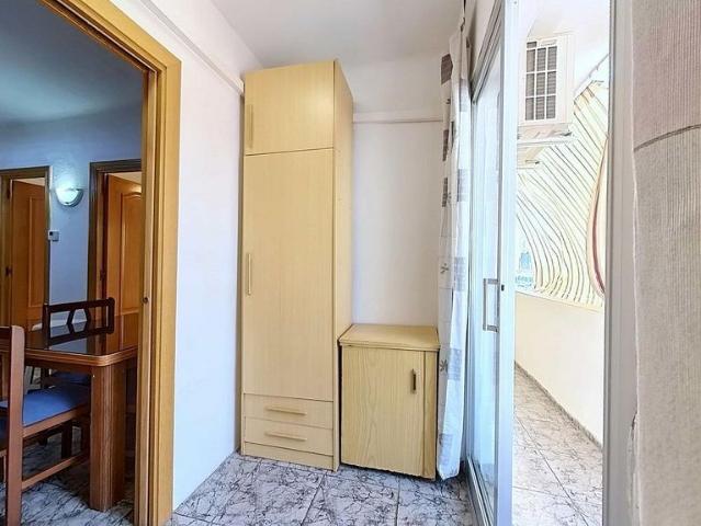 Piso en venta en calle De Pau Piferrer, Badalona, de 52 m² 2 habitaciones por 143.500